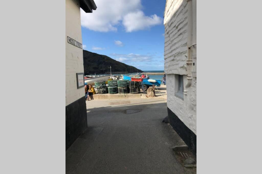 Molls Yard Newly Decorated Leilighet Port Isaac Eksteriør bilde