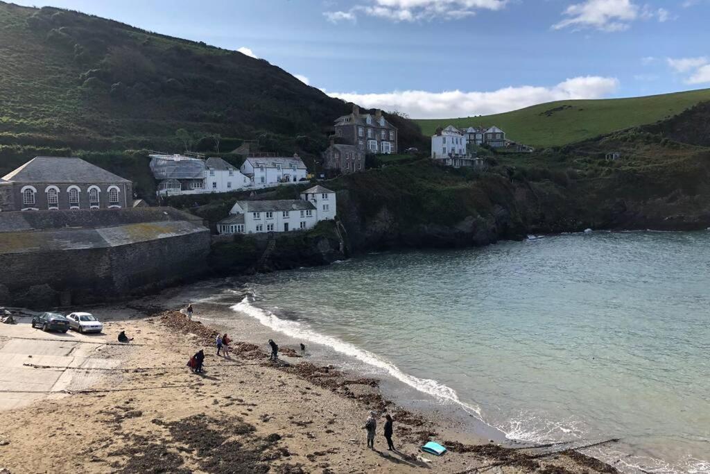 Molls Yard Newly Decorated Leilighet Port Isaac Eksteriør bilde
